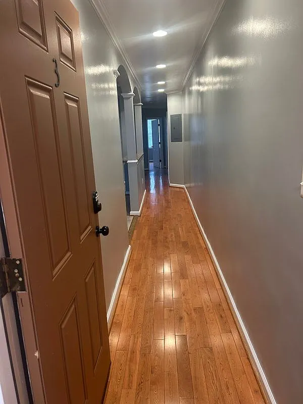 2 bed, 1.0 bath, 850 sqft, $2,300 — Photo 2