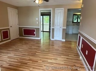 16 Northampton Ln #A6, Plainville, CT 06062