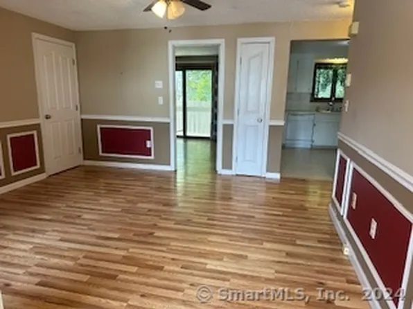 16 Northampton Lane #A6, Plainville, CT 06062