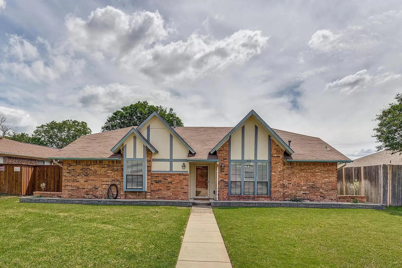3 bed, 1868 sqft, $2,600 — Photo 1