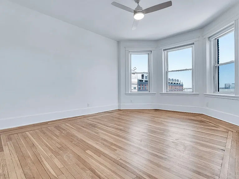 1024 Commonwealth Ave #506 — Photo 15