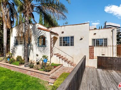 1186 McClellan Dr, Los Angeles, CA, 90049