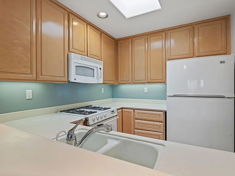 147 Por La Mar Cir — Photo 13