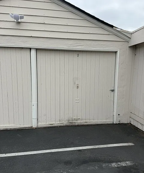 708 Broadway — Photo 14
