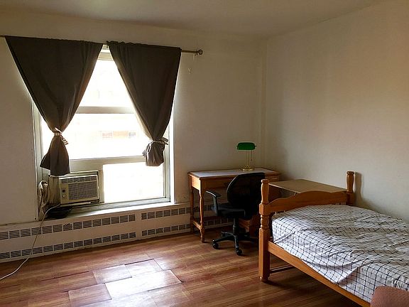 5th image of 100 La Salle St APT 16C