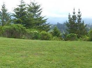 343 Fox Hill Ln, Fortuna, CA 95540