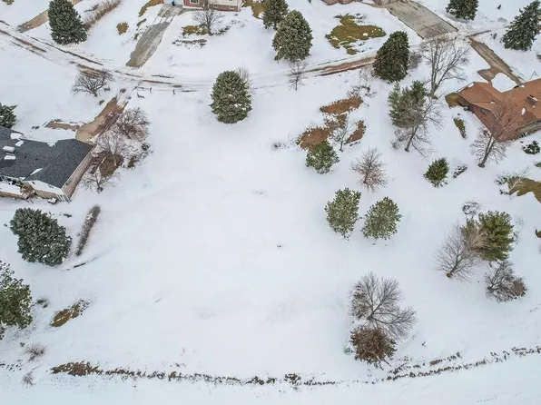 1400 Indian Hts, Schuyler, NE 68661