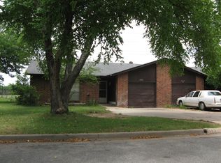1523 E 66th Pl, Tulsa, OK 74136