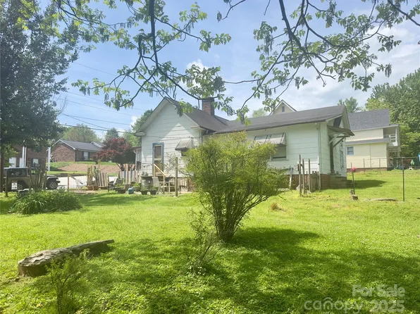 175 Spring St, Marion, NC 28752