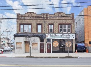 1024 Avenue C, Bayonne, NJ 07002