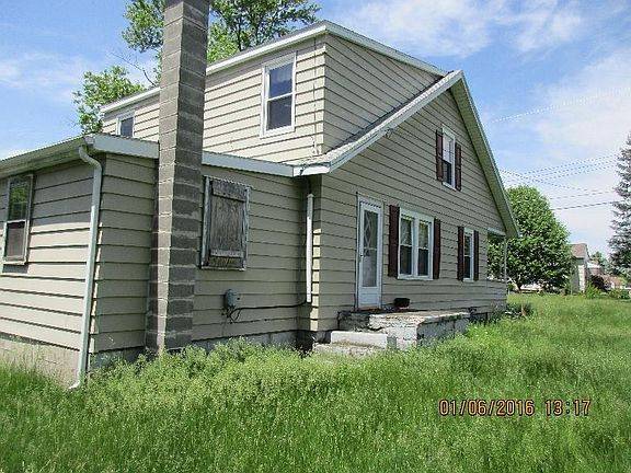 2nd image of 132 Clark St