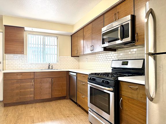 4th image of 4415 N 8th Ave APT 1