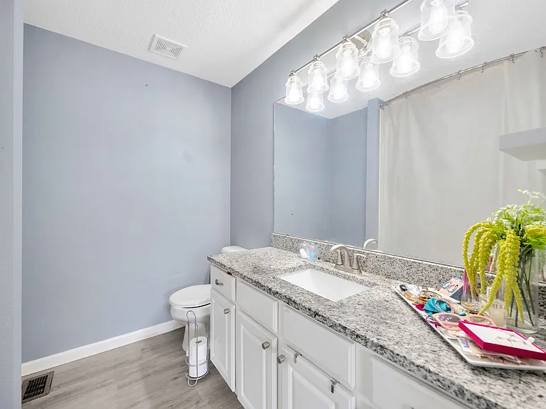 4427 Barnstead Dr — Photo 2