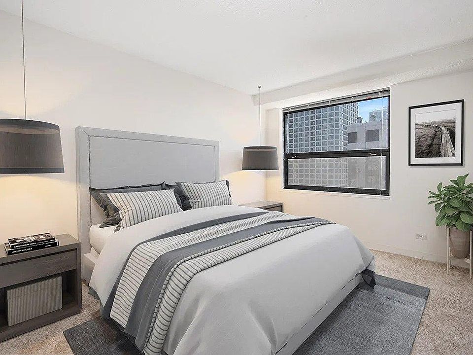 1st image of 1135 N Dearborn St #1004