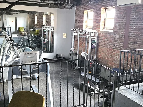 104 N Grove St #1, East Orange, NJ 07017