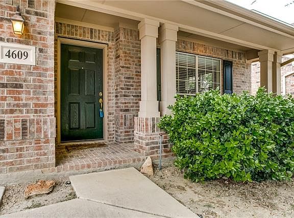 3rd image of 4609 Prickly Pear Dr