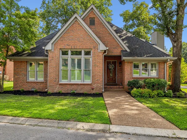 5528 Regatta Blvd, Hermitage, TN 37076