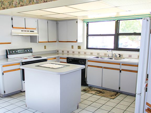 Massive Kitchen