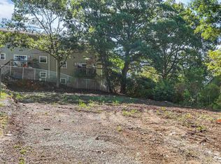 6 Springhill Rd, Dartmouth, NS B3A4H5