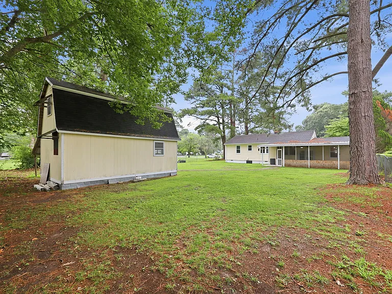 1407 Midgett Dr — Photo 30