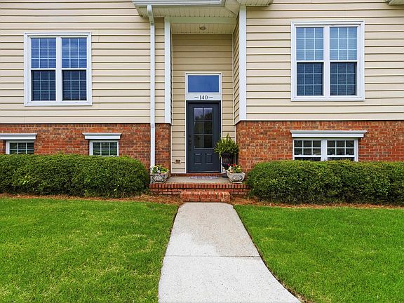 2nd image of 140 Heather Ridge Dr