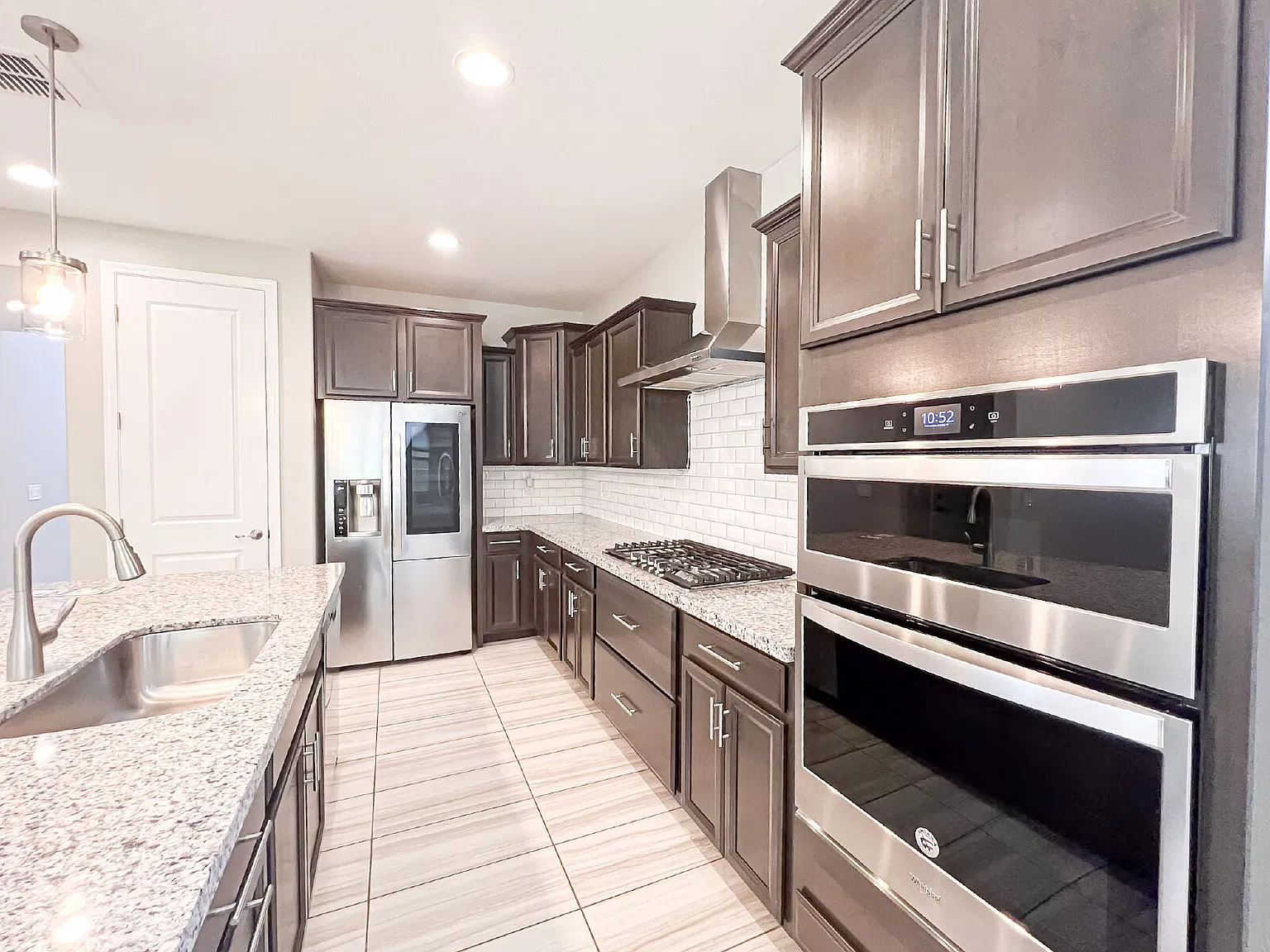 1102 S Cheri Lynn Dr — Photo 3