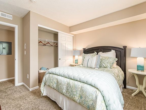 5th image of 5832 Lorna Pl