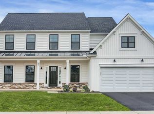 42 Danbury Dr, Mechanicsburg, PA 17050