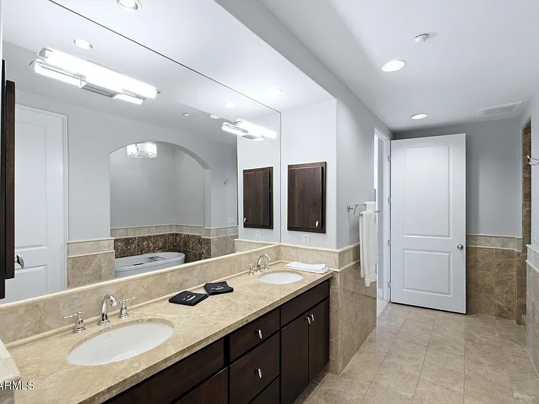 15802 N 71st St #551 — Photo 30