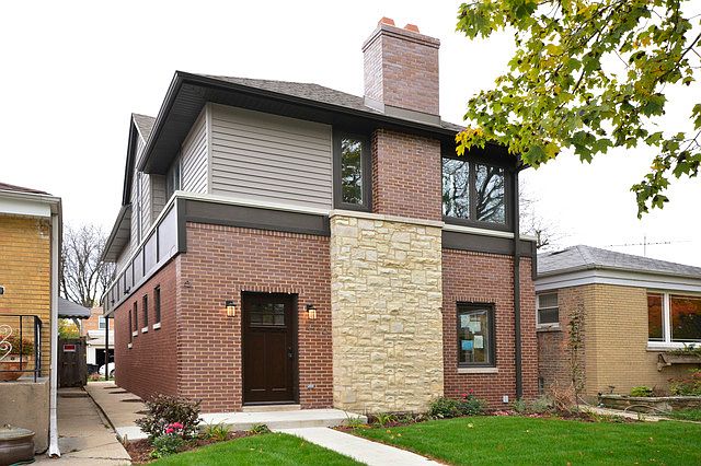 1st image of 3116 W Jarvis Ave