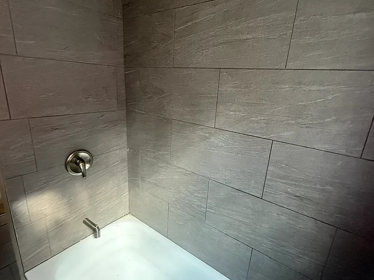 33 W Judson Ave — Photo 7
