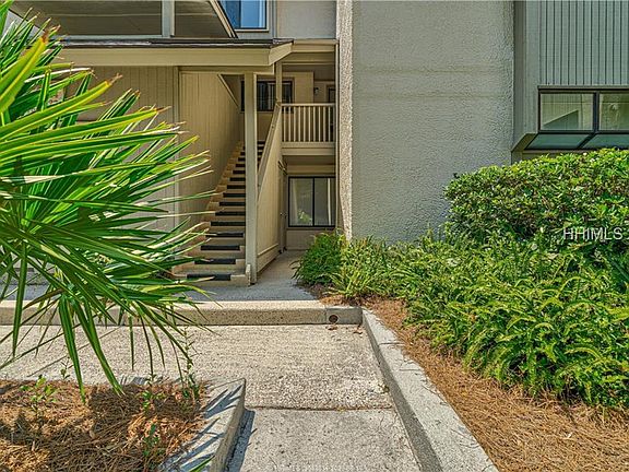 4th image of 36 Deallyon Ave APT 22