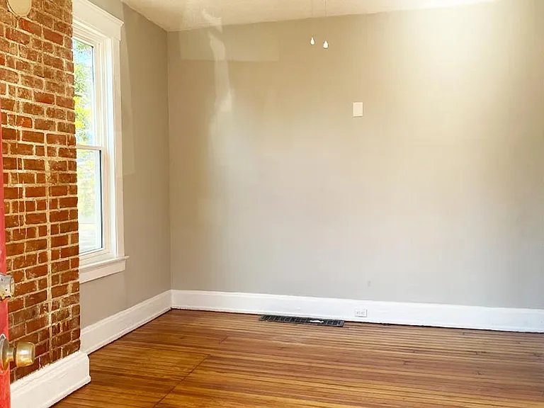 2823 Glendora Ave — Photo 3