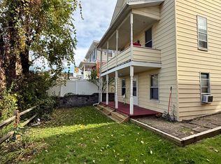 327 Euclid Ave #B, Morgantown, WV 26501