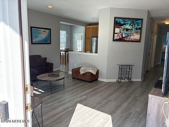 2nd image of 31 Farrah Drive #1601
