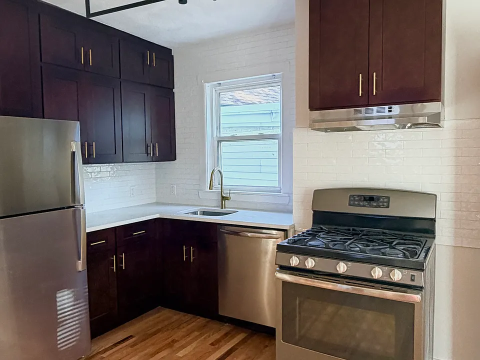 96 Jamaica St #2