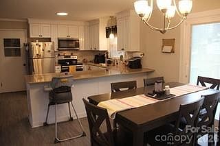 1st image of 209 Azalea Rd