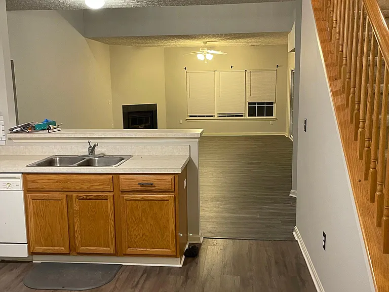 9268 Tournament Dr — Photo 35