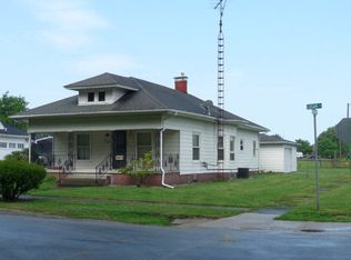 300 Logan St, Georgetown, IL 61846