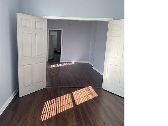 3rd image of 8639 Green St