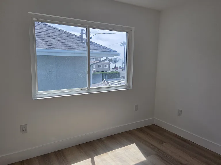 Partial Ocean Room