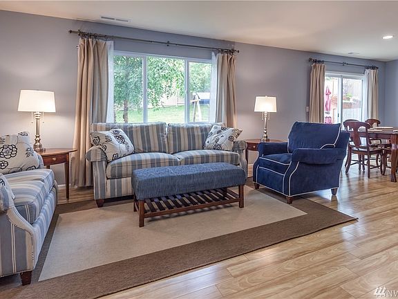 4th image of 11104 178th Avenue Ct E