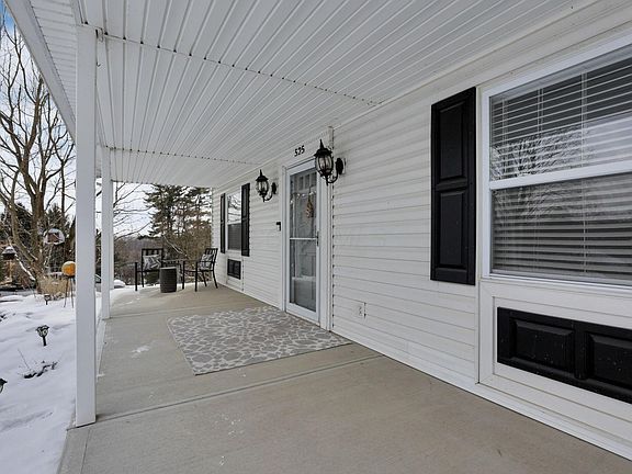 3rd image of 525 Londonderry Ln