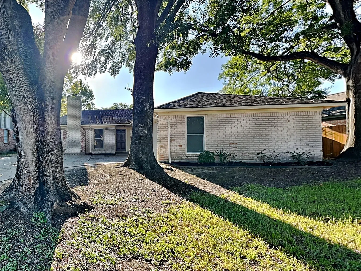 4 bed, 2.0 bath, 1706 sqft, $1,940 — Photo 1