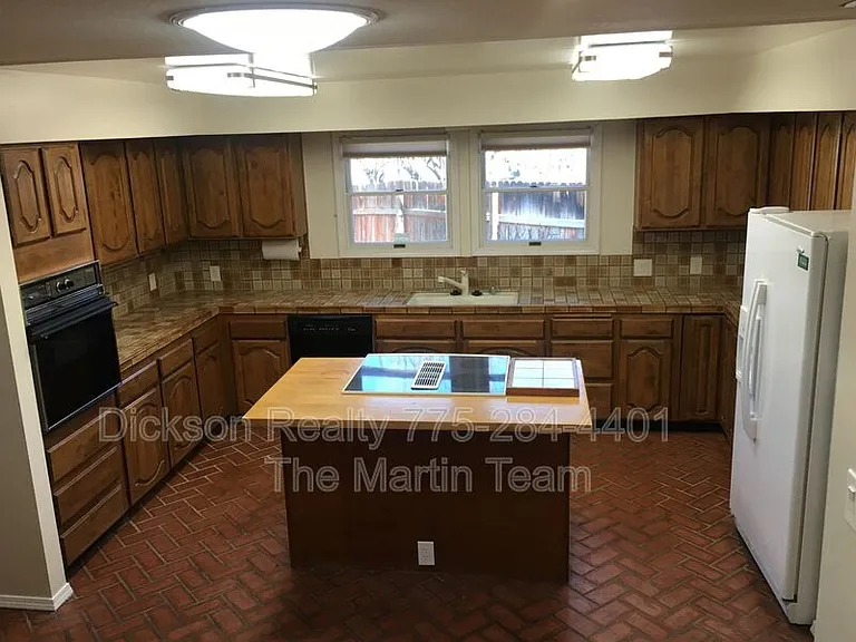 2205 Thomas Jefferson Dr — Photo 3