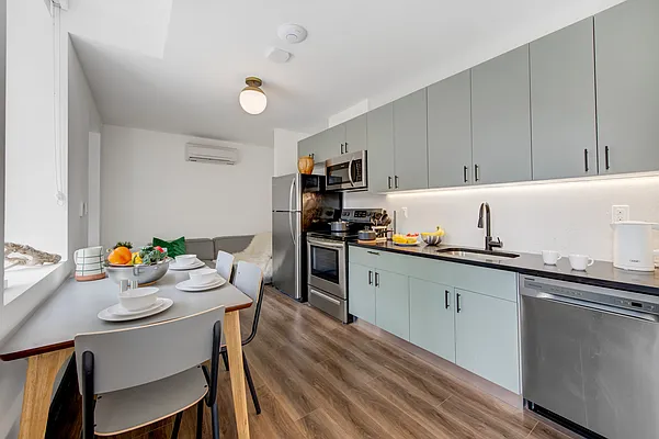 Rented by Outpost Brokerage LLC | media 29