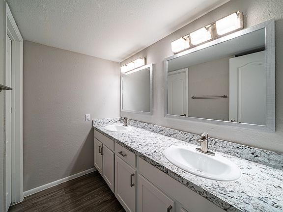5th image of 949 S Longmore APT 109