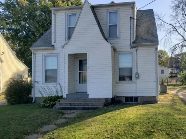 311 Pullen Ave, Oakland, IA 51560