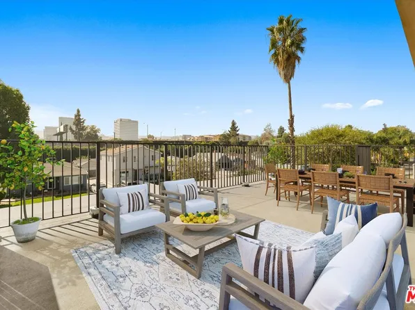 15207 Morrison St, Sherman Oaks, CA 91403