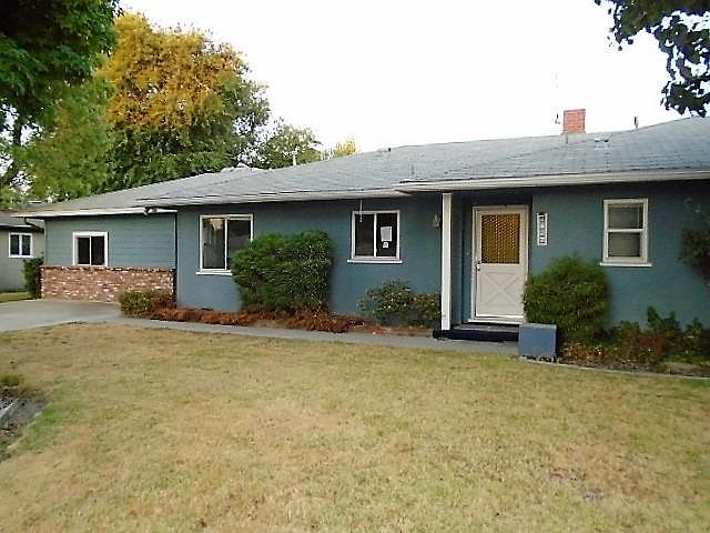2nd image of 2527 17th Ave